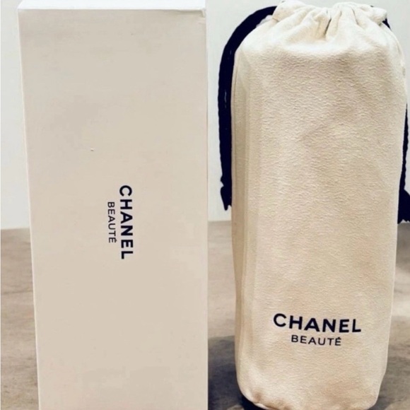 NEW Chanel Beauté cream Travel throw blanket - Picture 8 of 9